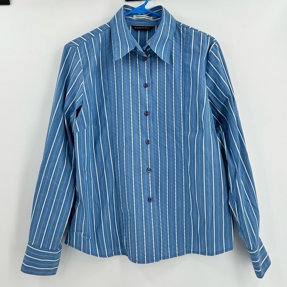 GOODCLOTHES Textured Stretch Women’s Blue Long Sleeve Button Down Size Large